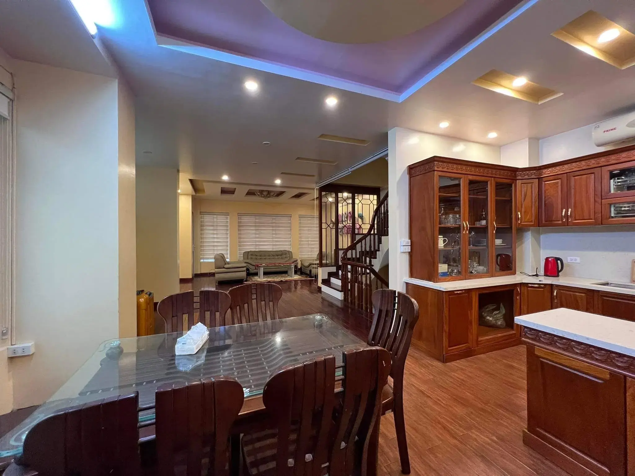 Cho thuê biệt thự mới  hiện đại KĐT Yên Hòa, Cầu Giấy. DT 168m2 x 4 tầng, MT 11m. Giá 59tr/th